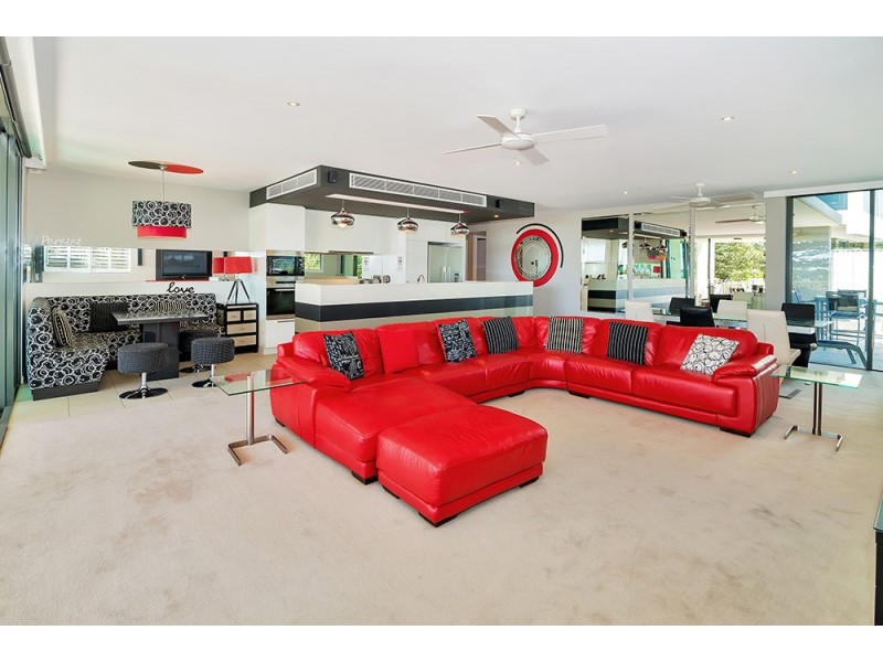 2105/323 Bayview Street, Hollywell QLD 4216