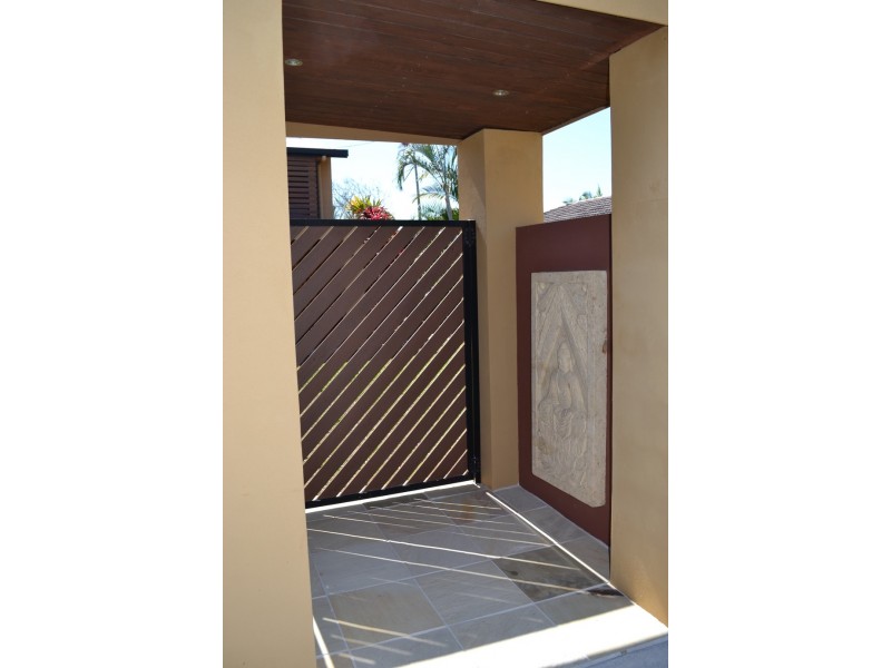 187 Whiting Street, Labrador QLD 4215