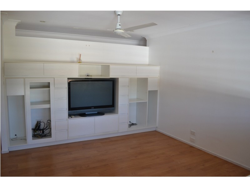 187 Whiting Street, Labrador QLD 4215