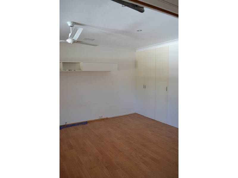 187 Whiting Street, Labrador QLD 4215