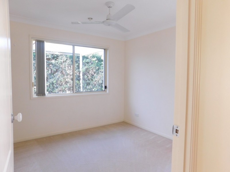 31 Respall Way, Arundel QLD 4214