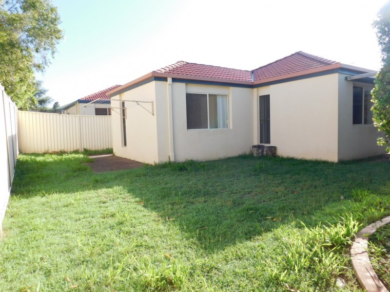 31 Respall Way, Arundel QLD 4214