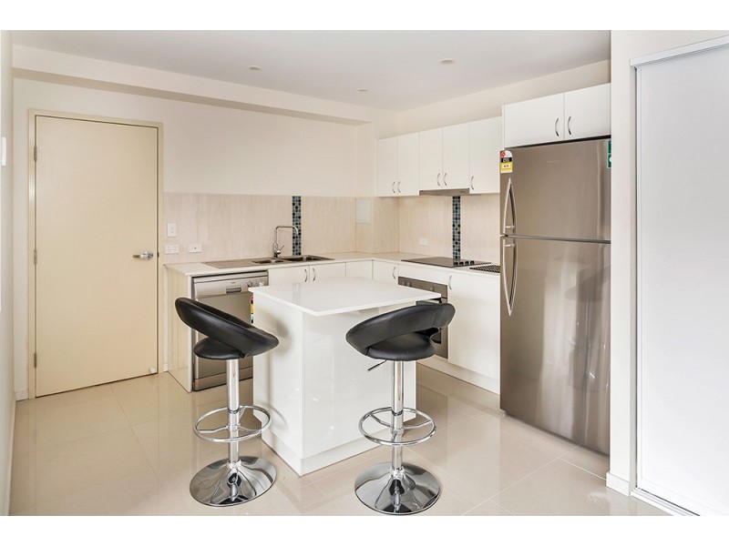 16-19/4-6 Bradford Street, Labrador QLD 4215