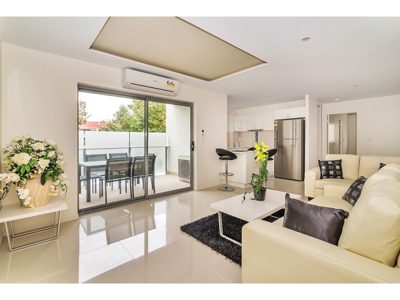20-23/4-6 Bradford Street, Labrador QLD 4215
