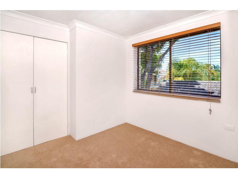 10/20 Whiting Street, Labrador QLD 4215