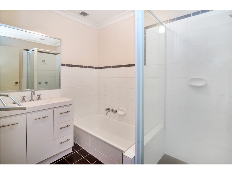 10/20 Whiting Street, Labrador QLD 4215