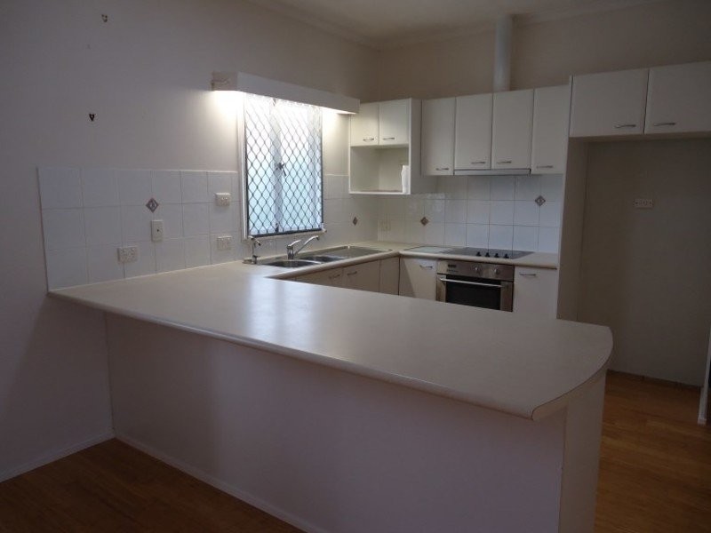 34 Ernest Street, Labrador QLD 4215