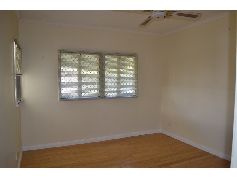 34 Ernest Street, Labrador QLD 4215