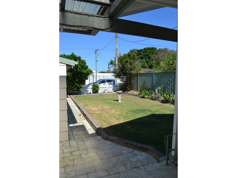 34 Ernest Street, Labrador QLD 4215
