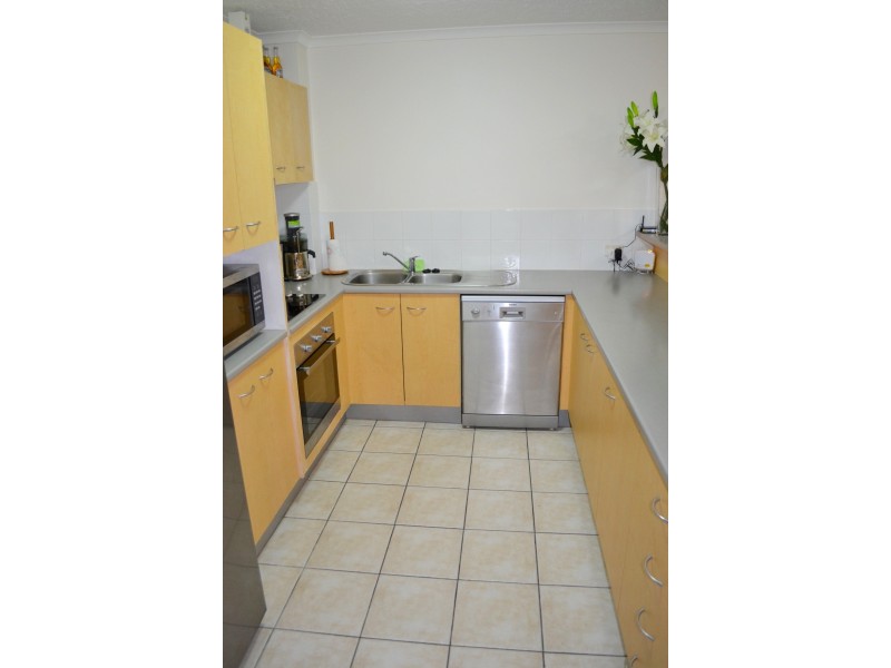 7/9 Bright Avenue, Labrador QLD 4215