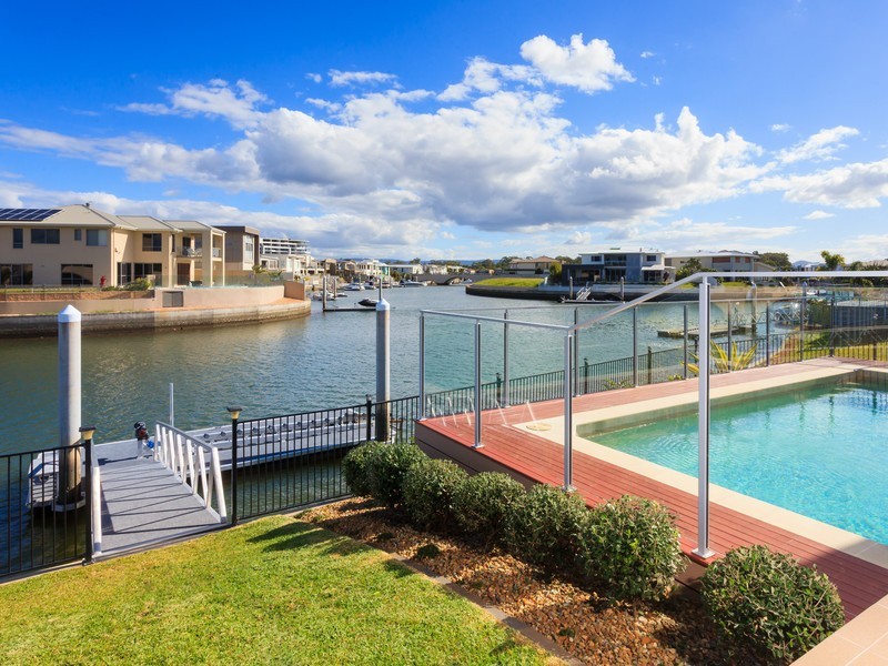 30 East Quay Drive, Biggera Waters QLD 4216