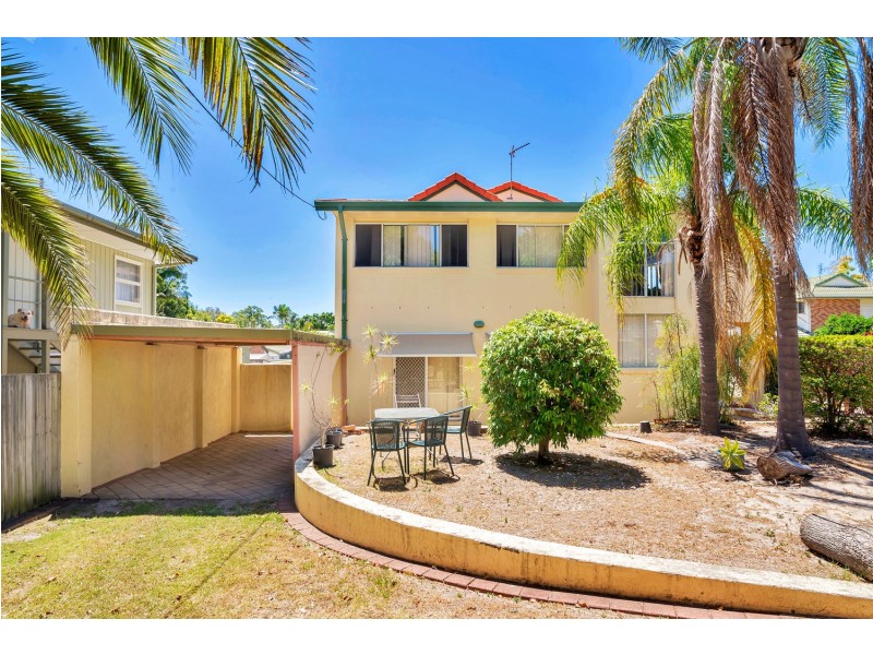 5/30 Government Road, Labrador QLD 4215