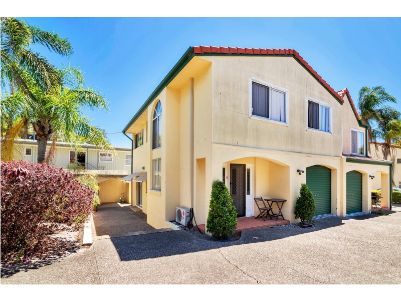 5/30 Government Road, Labrador QLD 4215