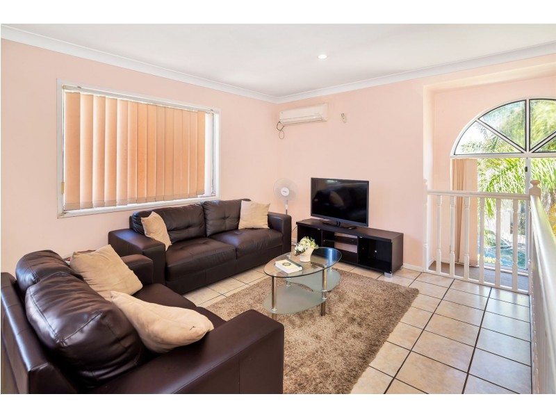 5/30 Government Road, Labrador QLD 4215