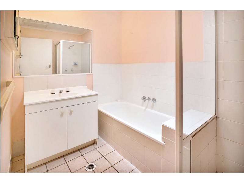 5/30 Government Road, Labrador QLD 4215