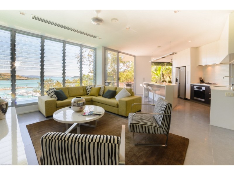 13 Marina Terrace, Hamilton Island QLD 4803