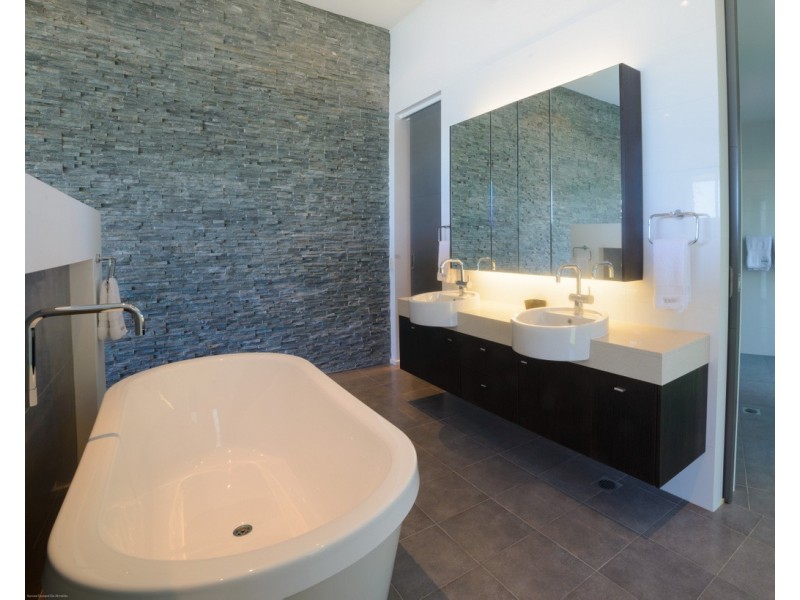 13 Marina Terrace, Hamilton Island QLD 4803