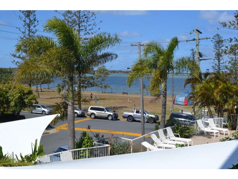 201/182 Marine Parade, Labrador QLD 4215