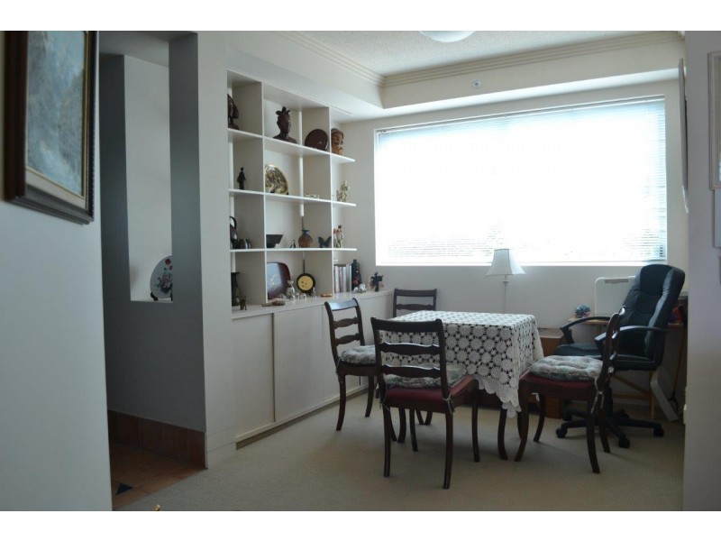 201/182 Marine Parade, Labrador QLD 4215