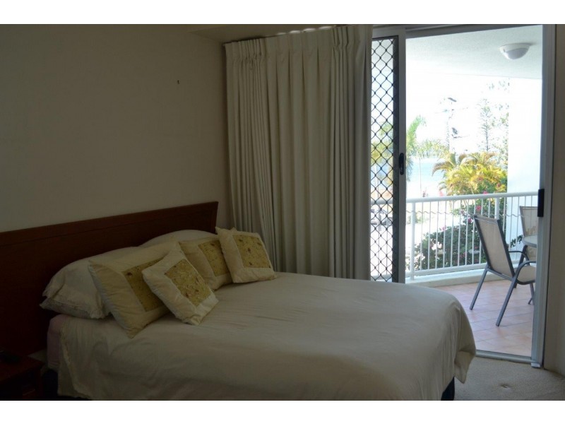 201/182 Marine Parade, Labrador QLD 4215