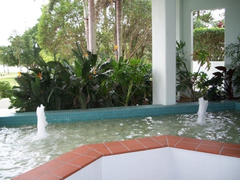 201/182 Marine Parade, Labrador QLD 4215