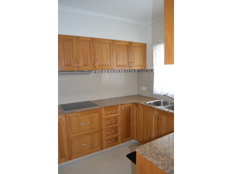 94 Muir Street, Labrador QLD 4215