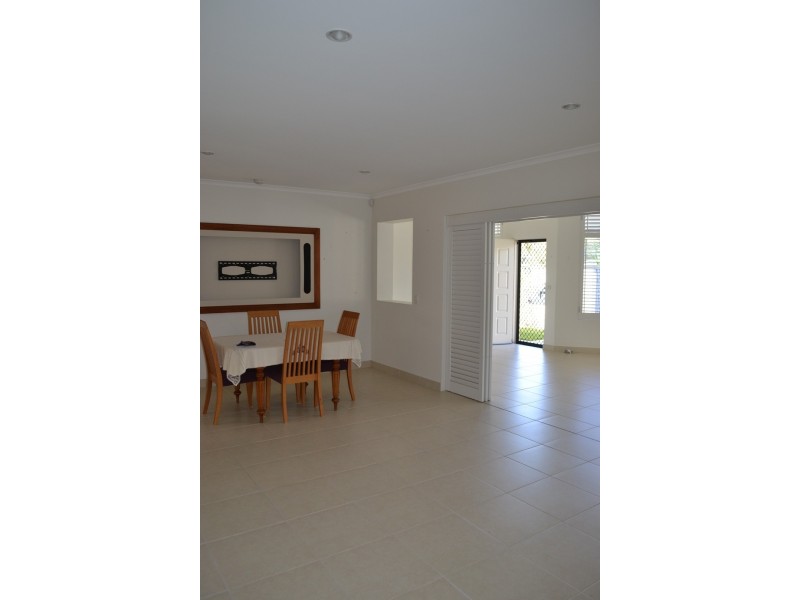 94 Muir Street, Labrador QLD 4215