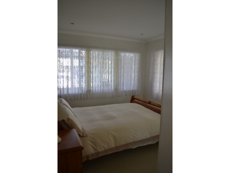 94 Muir Street, Labrador QLD 4215