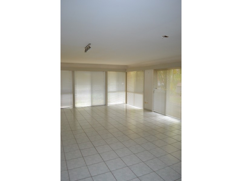 180 Muir Street, Labrador QLD 4215
