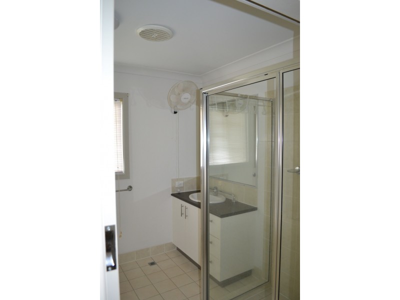 180 Muir Street, Labrador QLD 4215