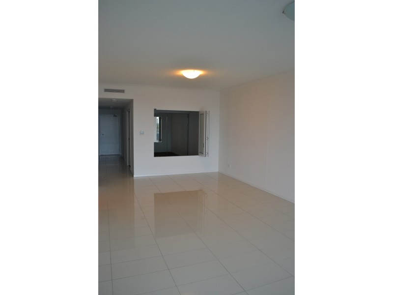 413/19 Imperial Parade, Labrador QLD 4215