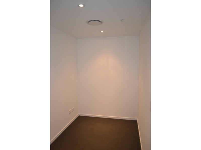 413/19 Imperial Parade, Labrador QLD 4215