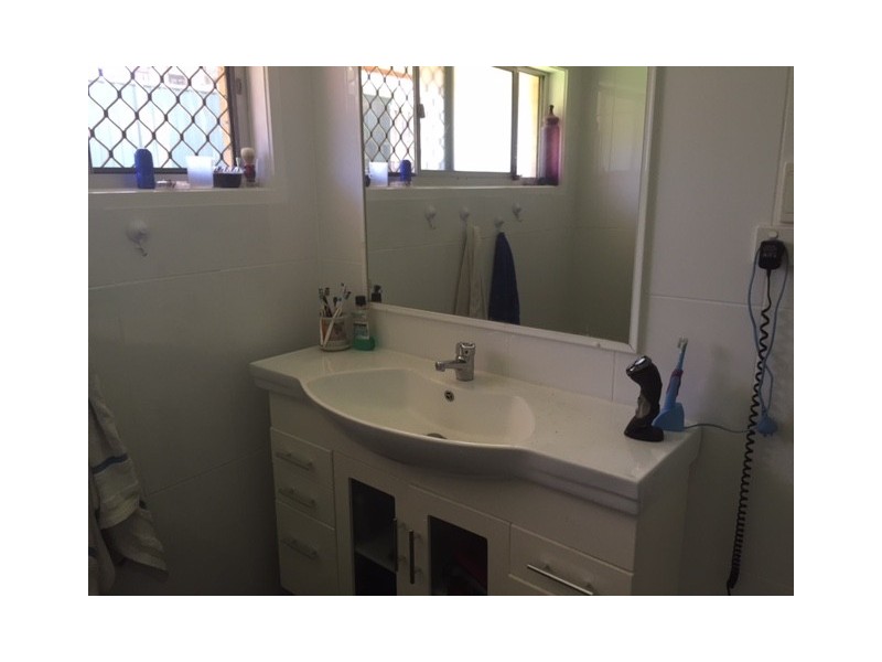 4 The Glade, Labrador QLD 4215