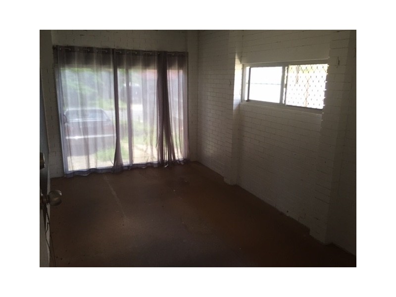 4 The Glade, Labrador QLD 4215