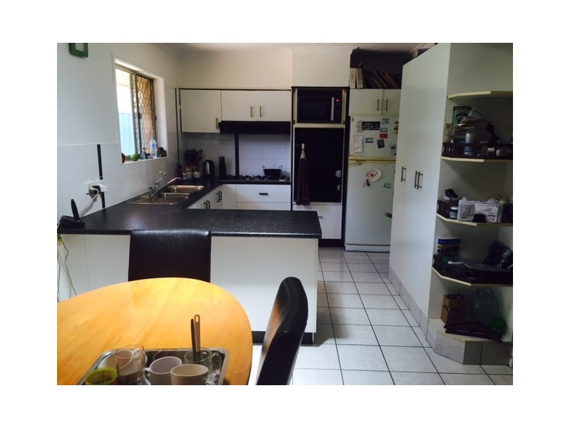 4 The Glade, Labrador QLD 4215