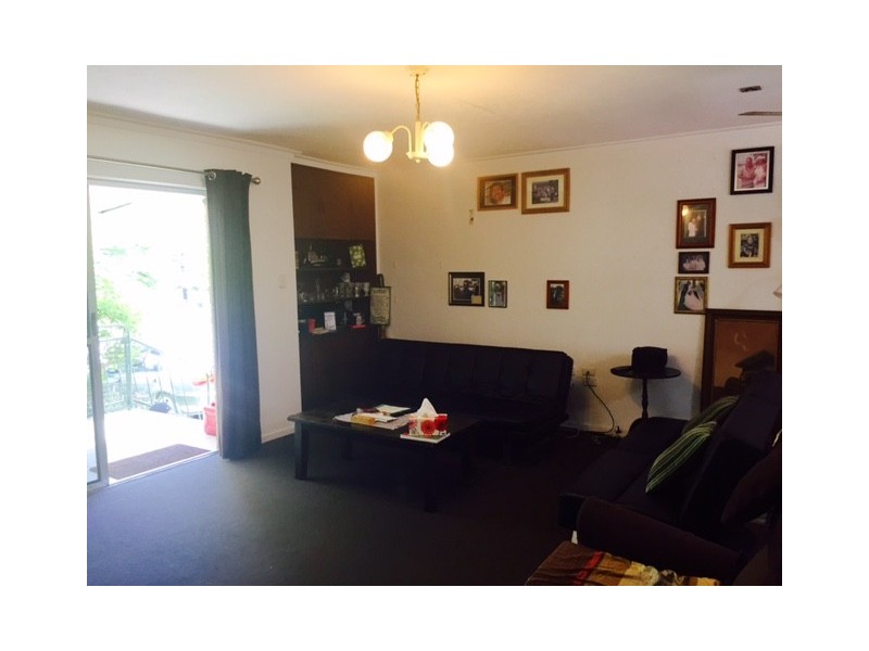 4 The Glade, Labrador QLD 4215