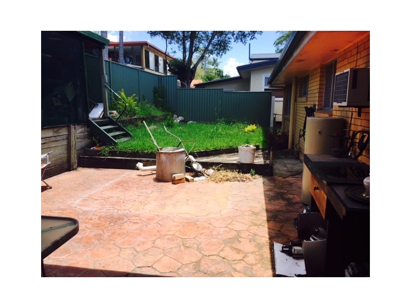 4 The Glade, Labrador QLD 4215