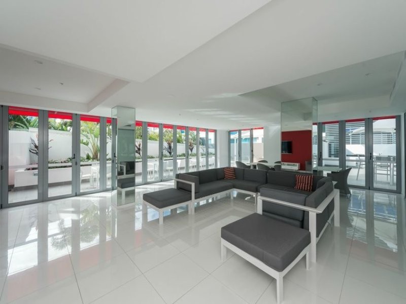 515/19 Imperial Parade, Labrador QLD 4215