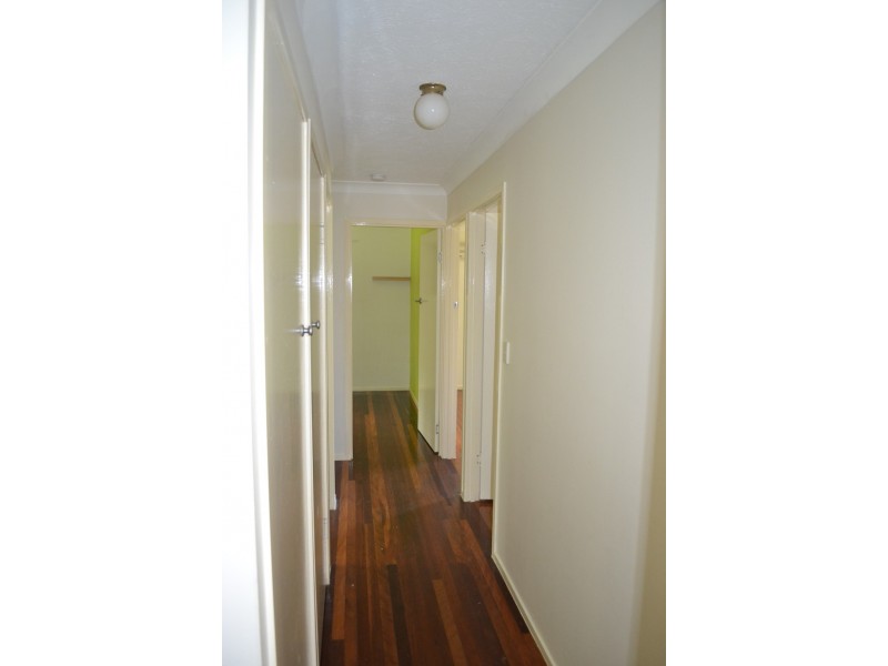 17 Arthur Street, Biggera Waters QLD 4216