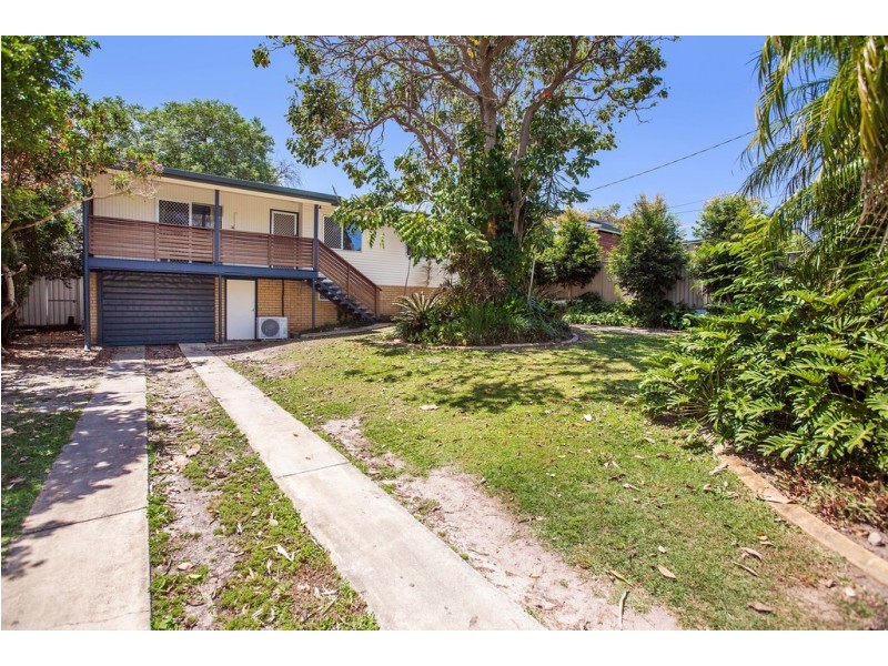 17 Arthur Street, Biggera Waters QLD 4216