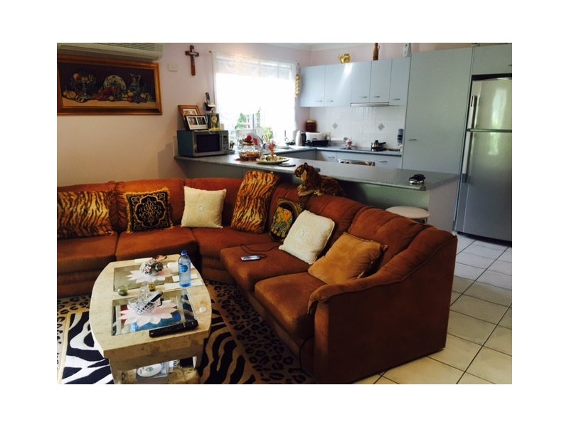 16 Madasin Close, Arundel QLD 4214