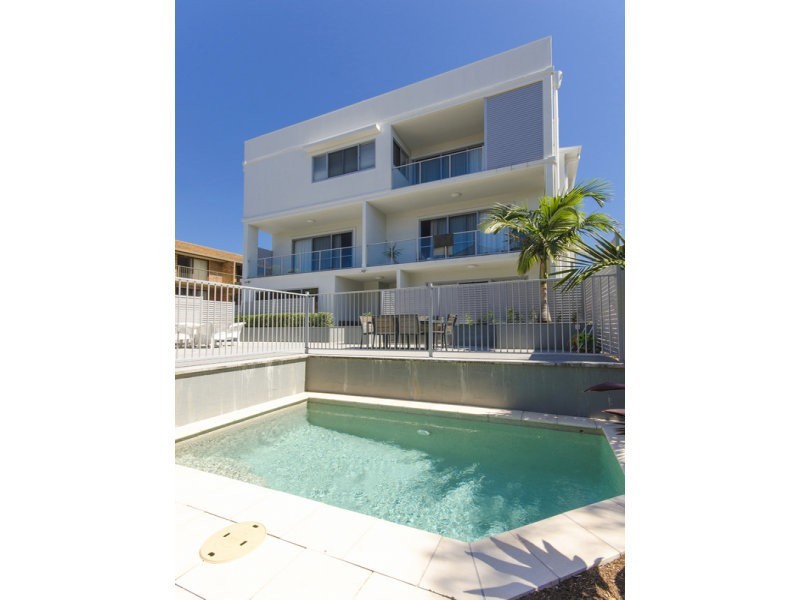 31 Loder Street, Biggera Waters QLD 4216