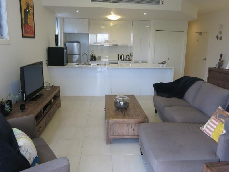 31 Loder Street, Biggera Waters QLD 4216