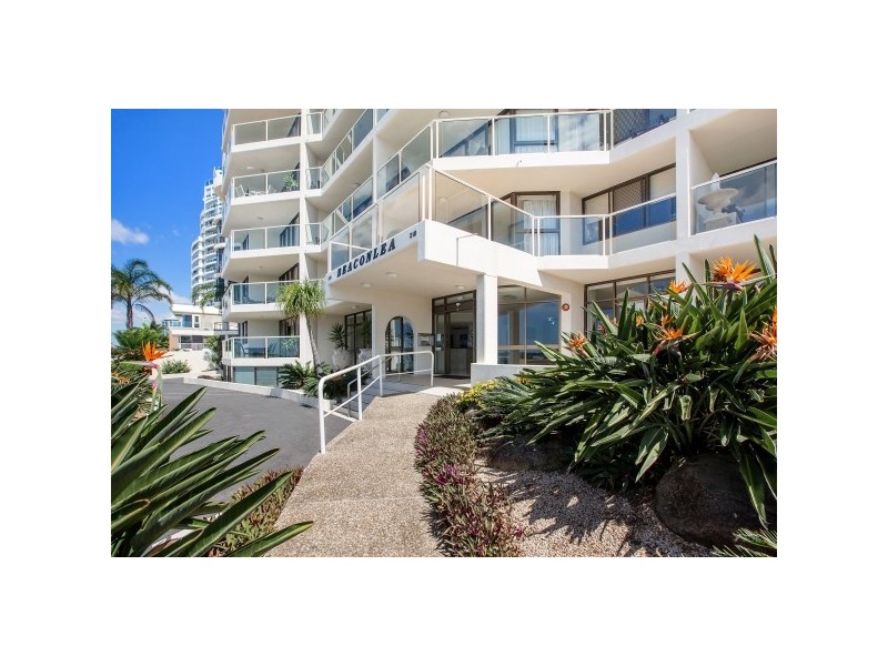 15/318 Marine Parade, Labrador QLD 4215