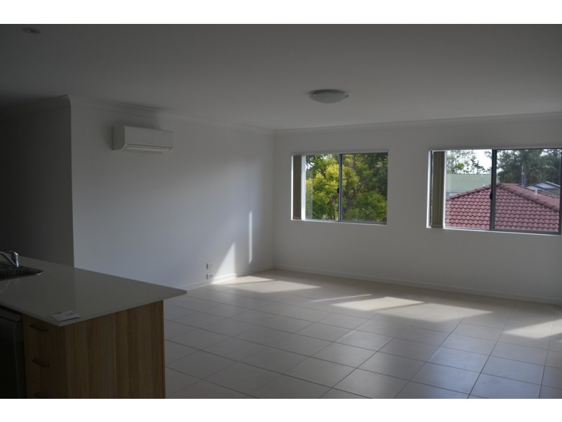 16/425 Pine Ridge Road, Runaway Bay QLD 4216