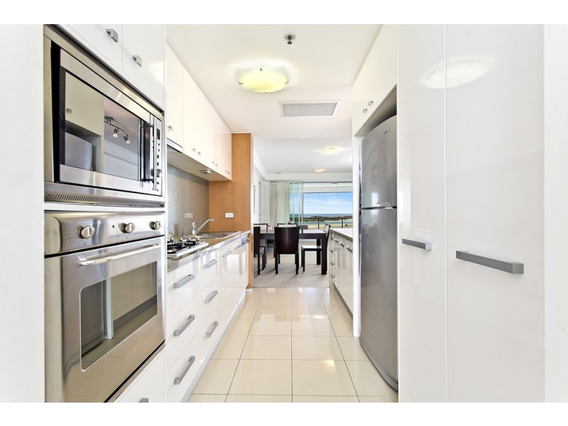 1205/300 Marine Parade, Labrador QLD 4215