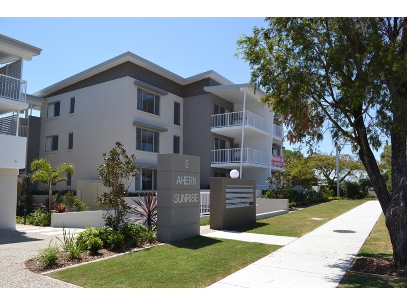 8-10 Ahern Street, Labrador QLD 4215