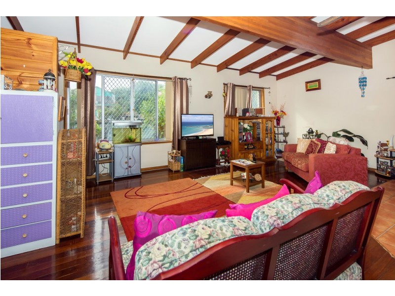 36 Imperial Parade, Labrador QLD 4215