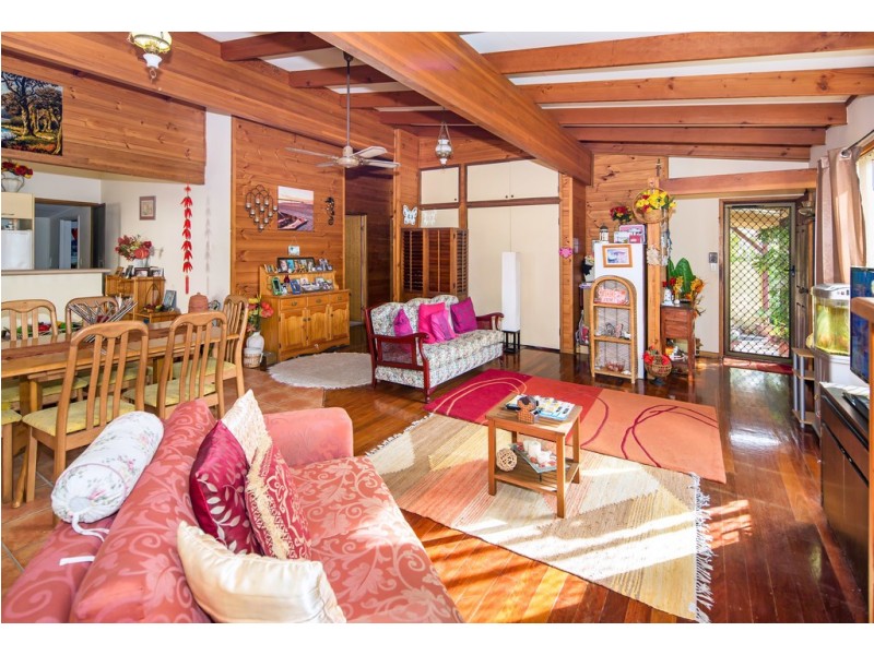 36 Imperial Parade, Labrador QLD 4215