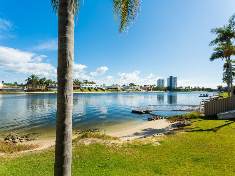 1/12 Aquila Court, Mermaid Waters QLD 4218